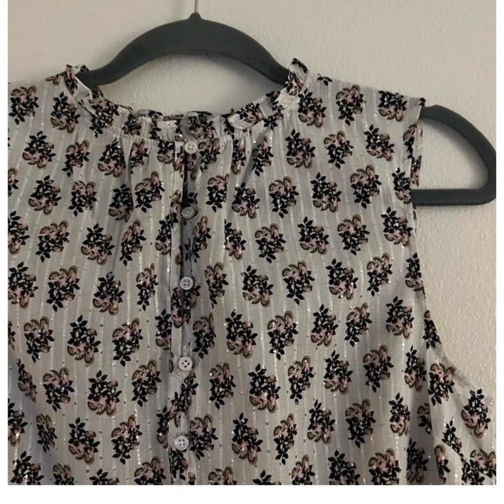 Talbots Black White Floral Tank Top Size Small Ruffled Neck Partial button Front